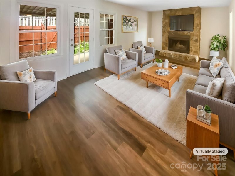 Property image 2 at 8026 Regent Park Lane, Charlotte, NC 28210