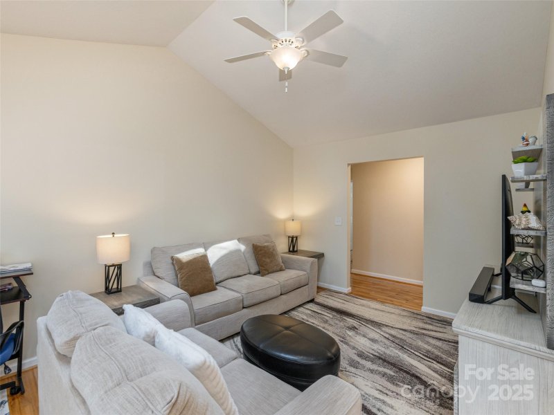 Property image 4 of 210 Allen Paul Drive in Gann Village, Hendersonville, NC 28791