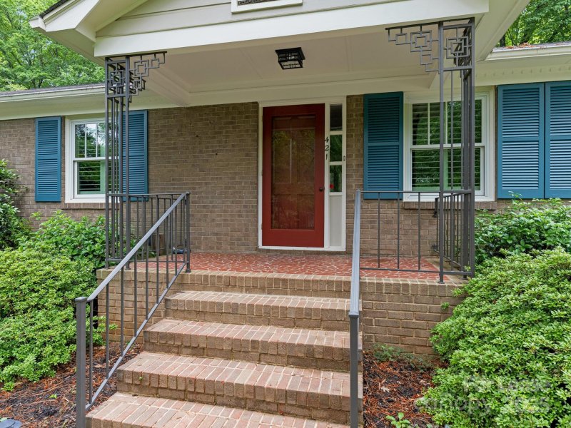 Property image 3 at 421 Blairmore Drive, Charlotte, NC 28211