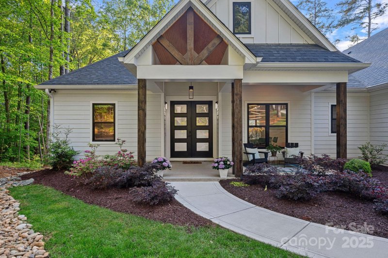 Property image 5 at 127 Holt Lane, Mooresville, NC 28117