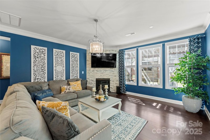 Property image 3 at 4607 Bonroi Avenue, Charlotte, NC 28213