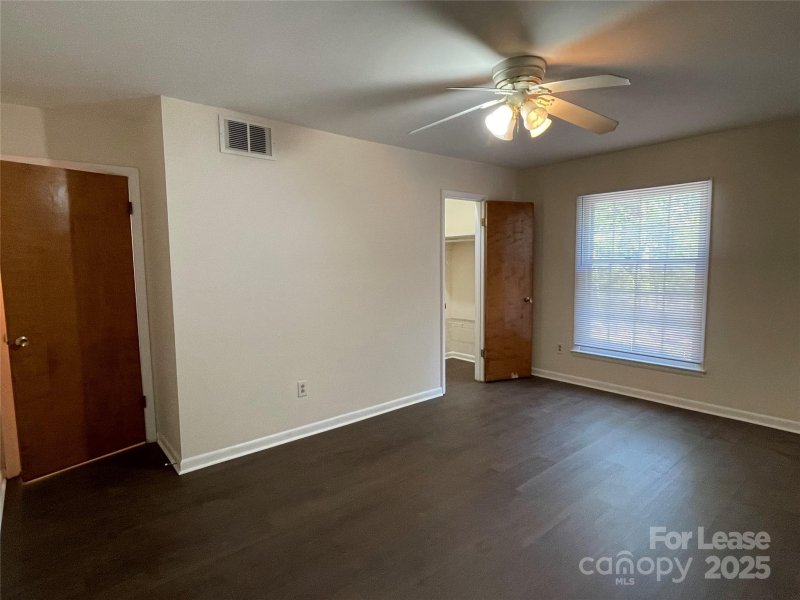 Property image 5 at 4605 Coronado Drive, Charlotte, NC 28212