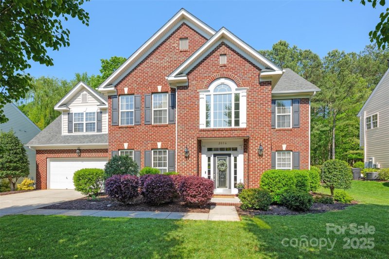 2036 E Foxwood Court