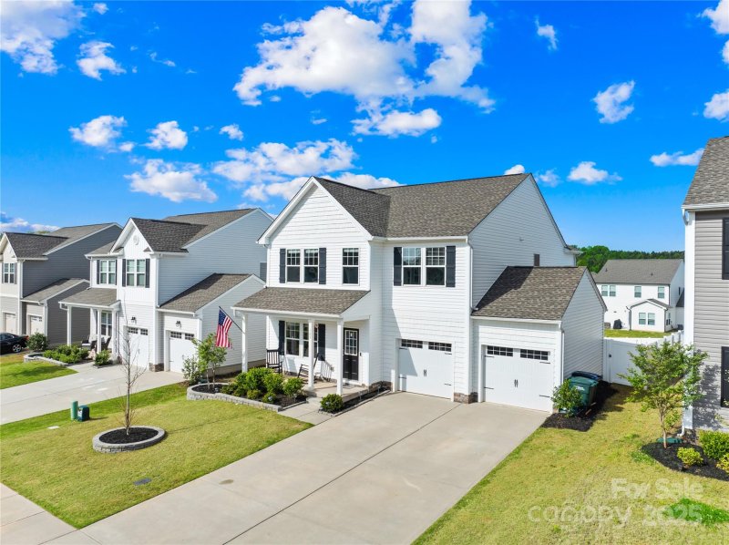 Property image 2 at 109 Fairfield Drive, Troutman, NC 28166