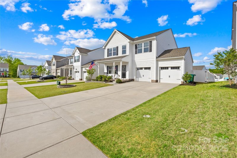 Property image 4 at 109 Fairfield Drive, Troutman, NC 28166