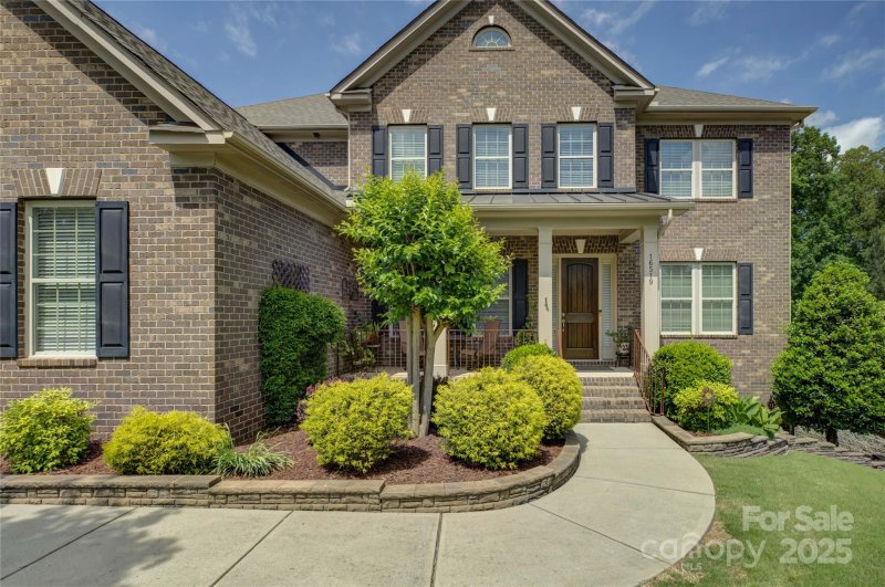 Property image 2 at 16519 Flintrock Falls Lane, Charlotte, NC 28278