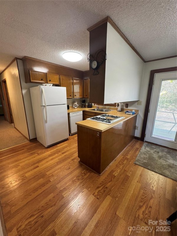 Property image 5 at 41 Willow Loop, Newland, NC 28657