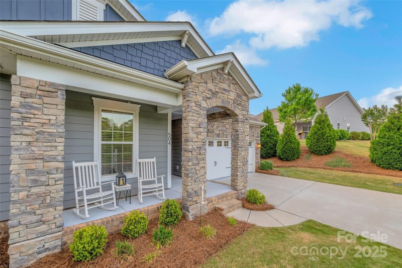 Property image 5 at 504 Gardenbrook Trail, Belmont, NC 28012