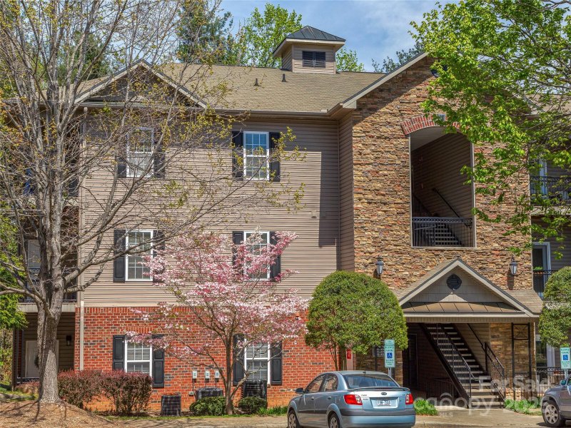 Property image 3 at 436 Appeldoorn Circle, Asheville, NC 28803