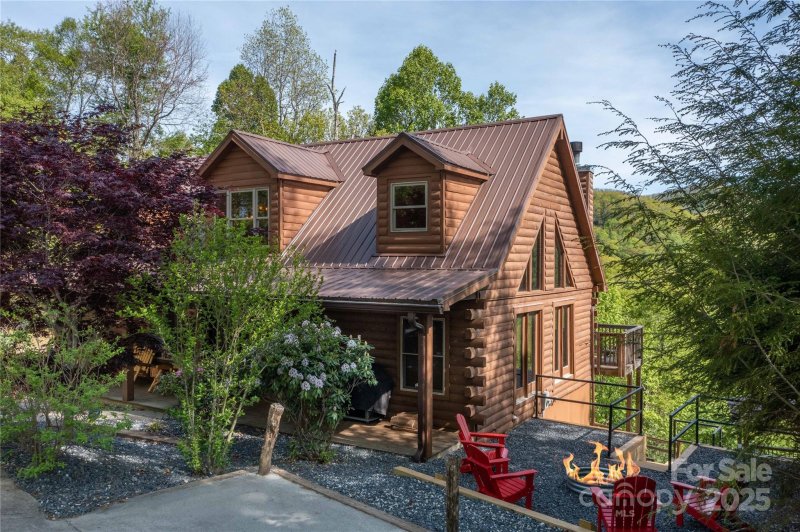 Property image 2 of 109 Damselfly Court in Mountain Brook Estates, Spruce Pine, NC 28777