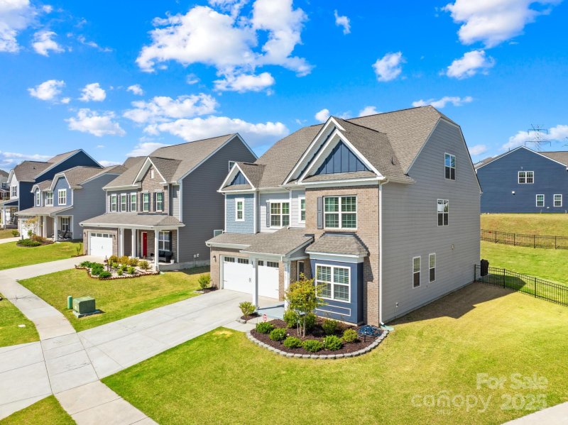 Property image 2 at 13547 Roderick Drive, Huntersville, NC 28078