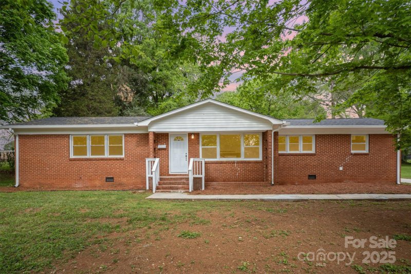 4921 Churchill Drive