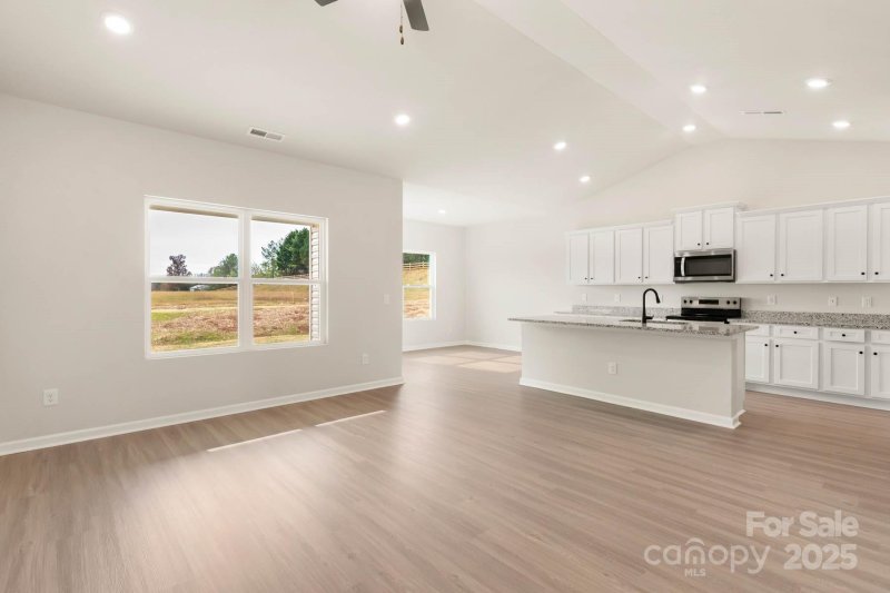 Property image 4 at 3443 Saddlebred Drive, Gastonia, NC 28052