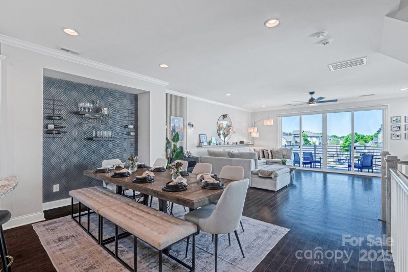 2551 Statesville Avenue