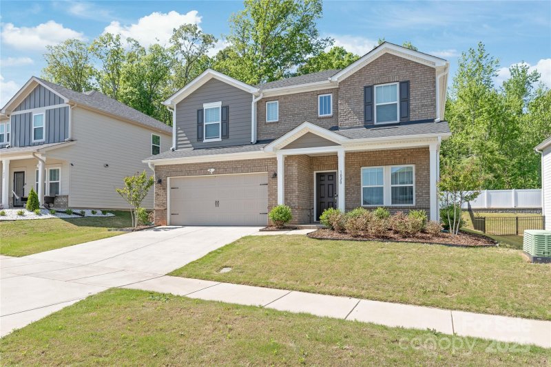 Simpson Farms, Monroe Community