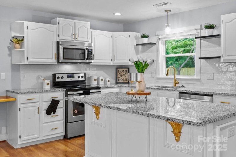 Property image 5 at 4009 Dunwoody Drive, Charlotte, NC 28215