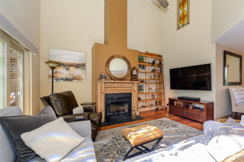 Property image 4 at 217 W 8th Street, Charlotte, NC 28202