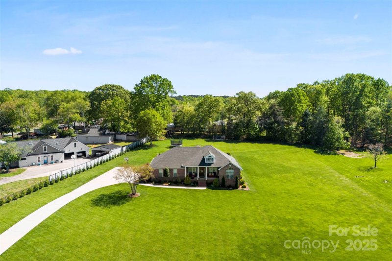 Property image 3 at 3003 Eaker Drive, Cherryville, NC 28021