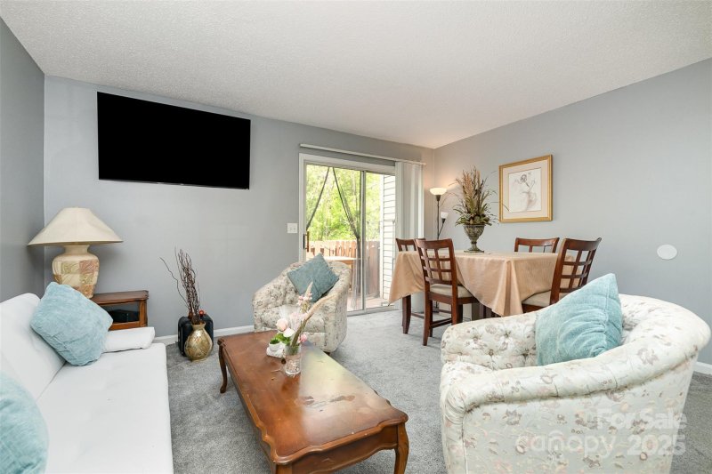 Property image 5 at 513 Lex Drive, Charlotte, NC 28262