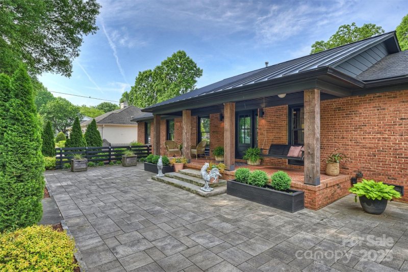 Property image 3 at 742 Lansdowne Road, Charlotte, NC 28270