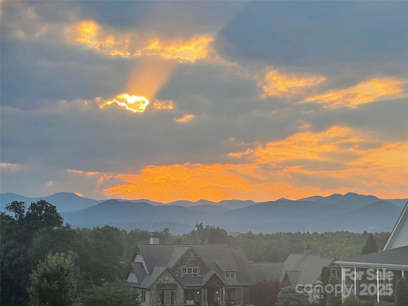 Property image 3 at 74 Ridgeview Hill Drive, Hendersonville, NC 28791