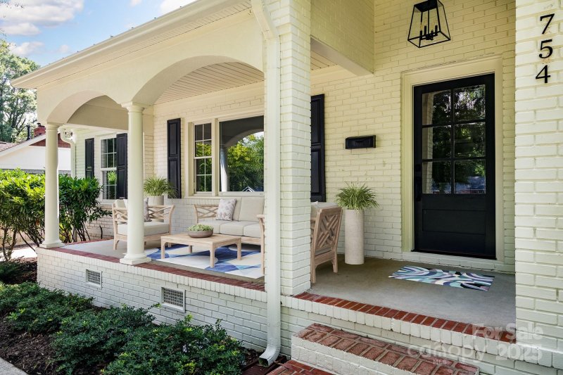Property image 3 at 754 Wriston Place, Charlotte, NC 28209