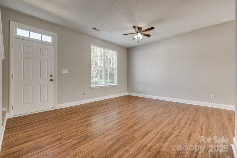 Property image 4 at 542 Goldstaff Lane, Charlotte, NC 28273