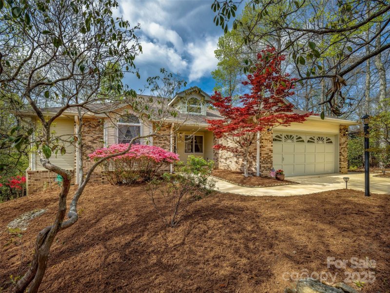 Property image 3 at 103 Brewster Circle, Hendersonville, NC 28791