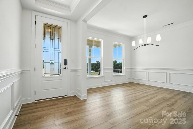 Property image 3 of 119 Longwood Road in Summerlin, Mooresville, NC 28115