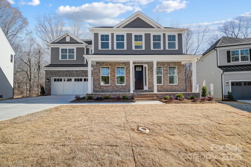 5027 Mclaughlin Loop