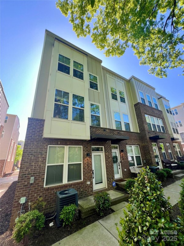 Property image 2 at 523 Old Mill Road, Charlotte, NC 28206