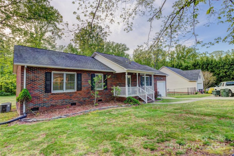 Property image 2 at 221 Delview Drive, Cherryville, NC 28021