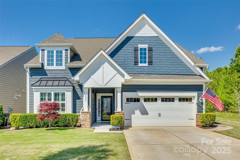 Summerhouse at Paddlers Cove, Clover Community