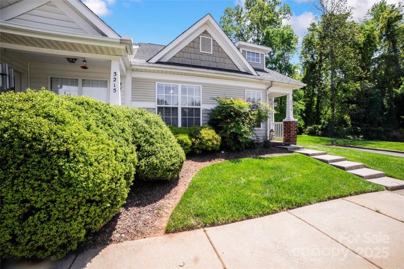 Property image 3 of 3219 Cottage Rose Lane in Olde Towne, Rock Hill, SC 29732