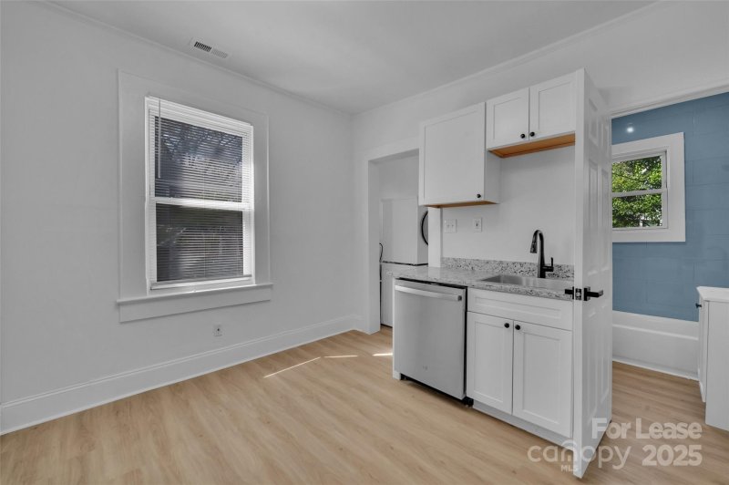 Property image 3 at 1817 Brewton Drive, Charlotte, NC 28206