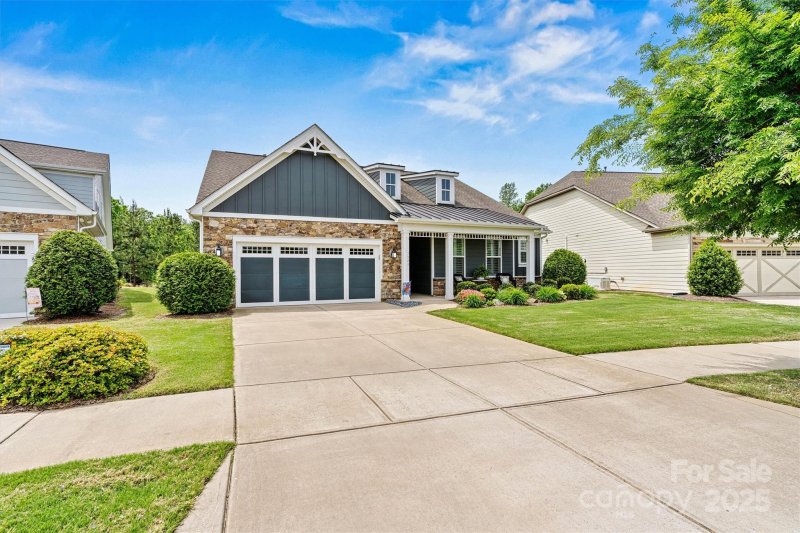 Property image 3 at 7549 Short Putt Court, Charlotte, NC 28215