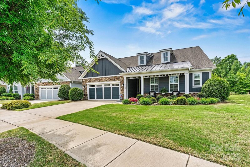 Property image 5 at 7549 Short Putt Court, Charlotte, NC 28215