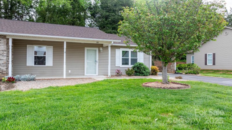 Property image 4 at 505 2nd Street Place, Conover, NC 28613