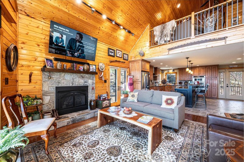 Property image 5 of 7054 Grandview Circle in Gingercake Acres, Newland, NC 28657