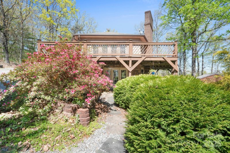 Property image 2 of 3190 Holly Road in Pine Mountain Estates, Connelly Springs, NC 28612