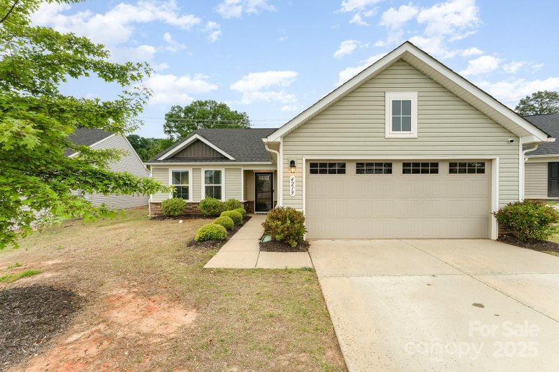 4219 Mackinnon Drive