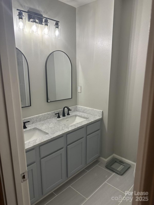 Property image 3 at 8643 Westhope Street, Charlotte, NC 28216