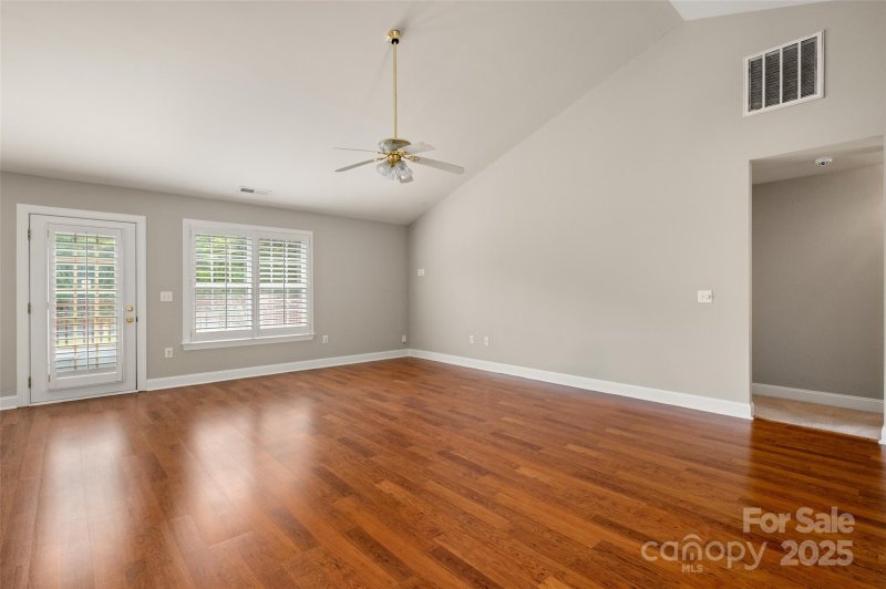 Property image 5 at 2412 Laura Drive, Charlotte, NC 28212