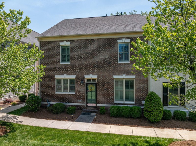 Belmont Reserve, Belmont Community