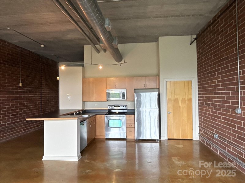 Property image 5 at 626 N Graham Street, Charlotte, NC 28202