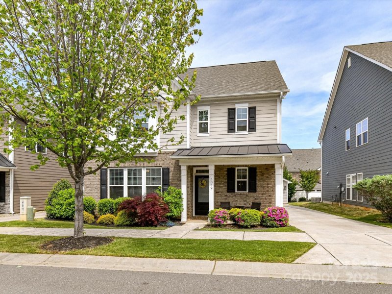 Property image 2 at 6312 Kennard Drive, Charlotte, NC 28216