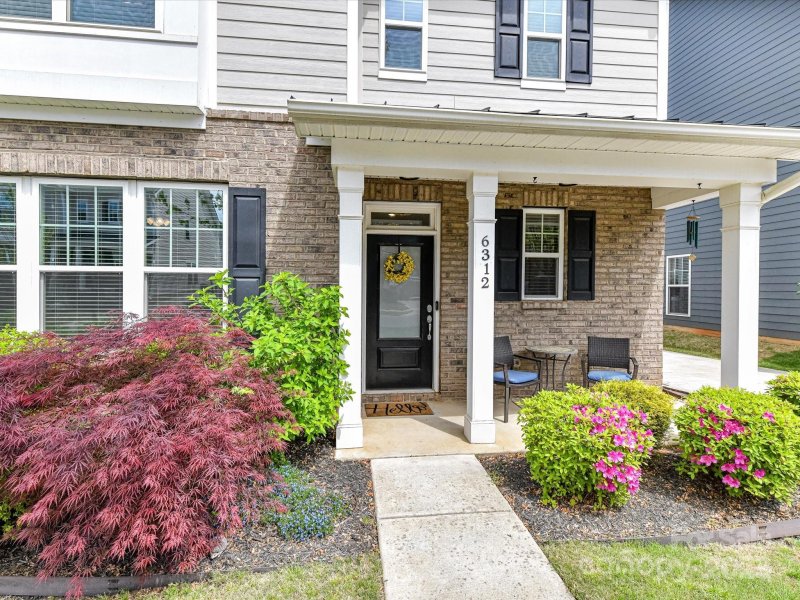 Property image 5 at 6312 Kennard Drive, Charlotte, NC 28216