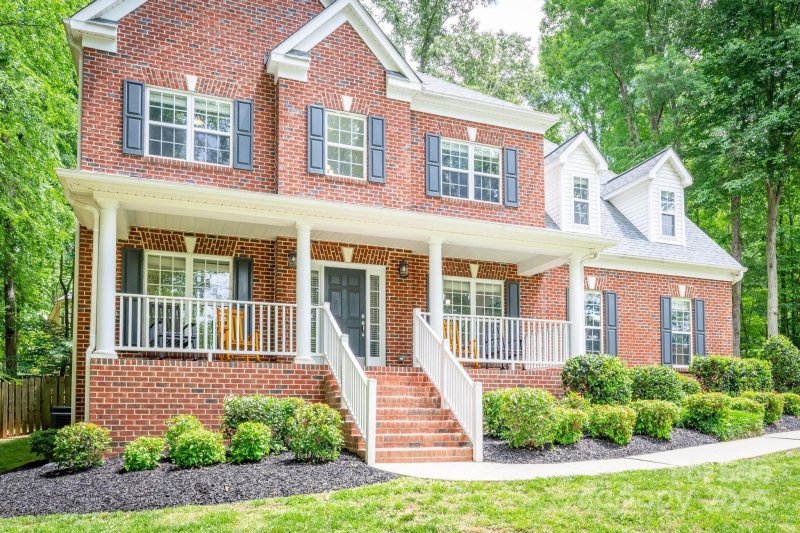 Property image 2 of 141 Culpeze Road in Edgewater Park, Mooresville, NC 28117