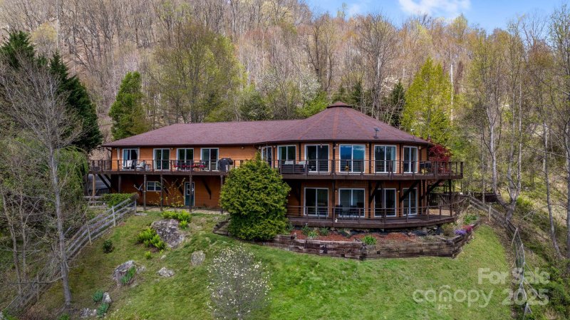 Spring Valley, Waynesville Community