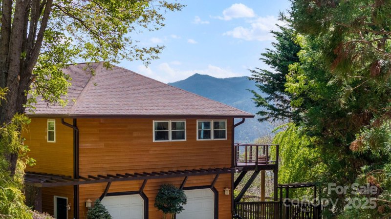 Property image 4 of 1280 Cathey Cove Road in Spring Valley, Waynesville, NC 28786